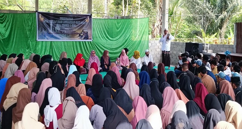 Perayaan Isra Mi'raj Tahun 1444 Hijriyah di SMA Negeri 6 Sigi: Membentuk Generasi Beriman dengan Memaknai Perjalanan Nabi Muhammad S.A.W.